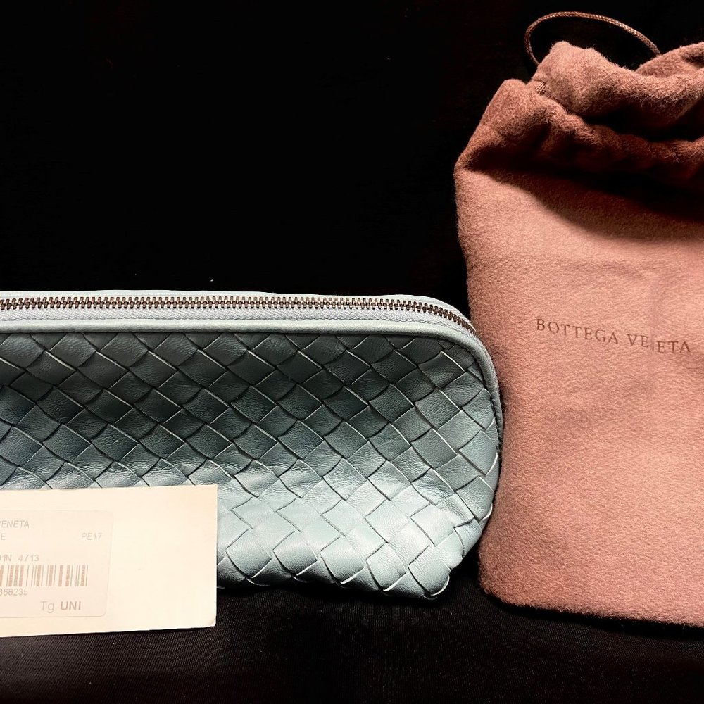 Authentic Blue Seafoam Bottega Veneta Beauty Case In Woven Leather